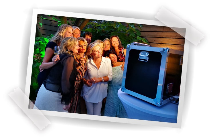 Photbooth Huren In Almere Almere Voor Bruiloft Of Personeelsfeest Fotozuil Fotohokje 8